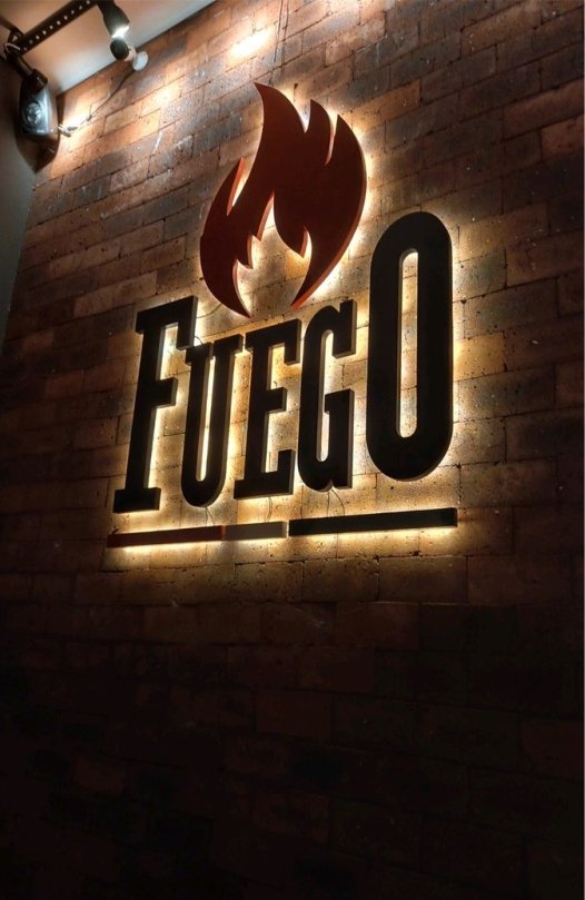 letras-retroiuminadas-restaurant